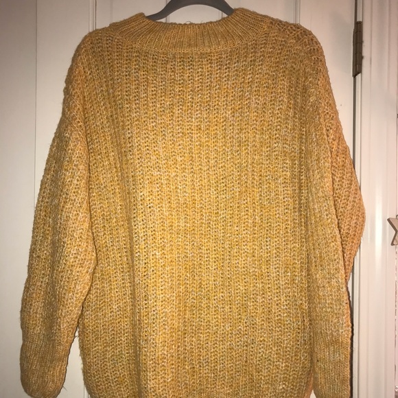 Primark yellow sweater - Picture 2 of 3
